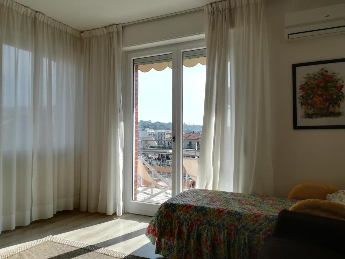 Appartement SWEET IRENE Deluxe à Bardolino Extérieur photo