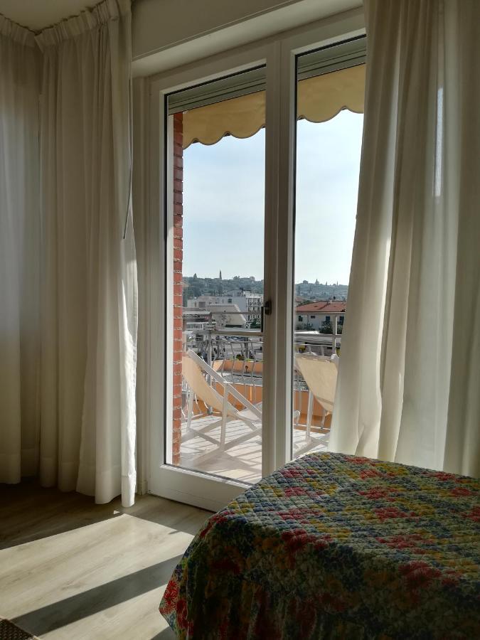 Appartement SWEET IRENE Deluxe à Bardolino Extérieur photo